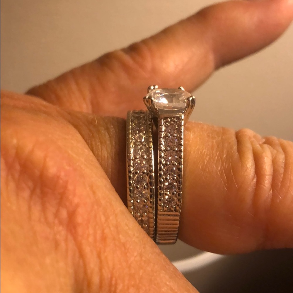 Wedding ring set - Picture 2 of 3